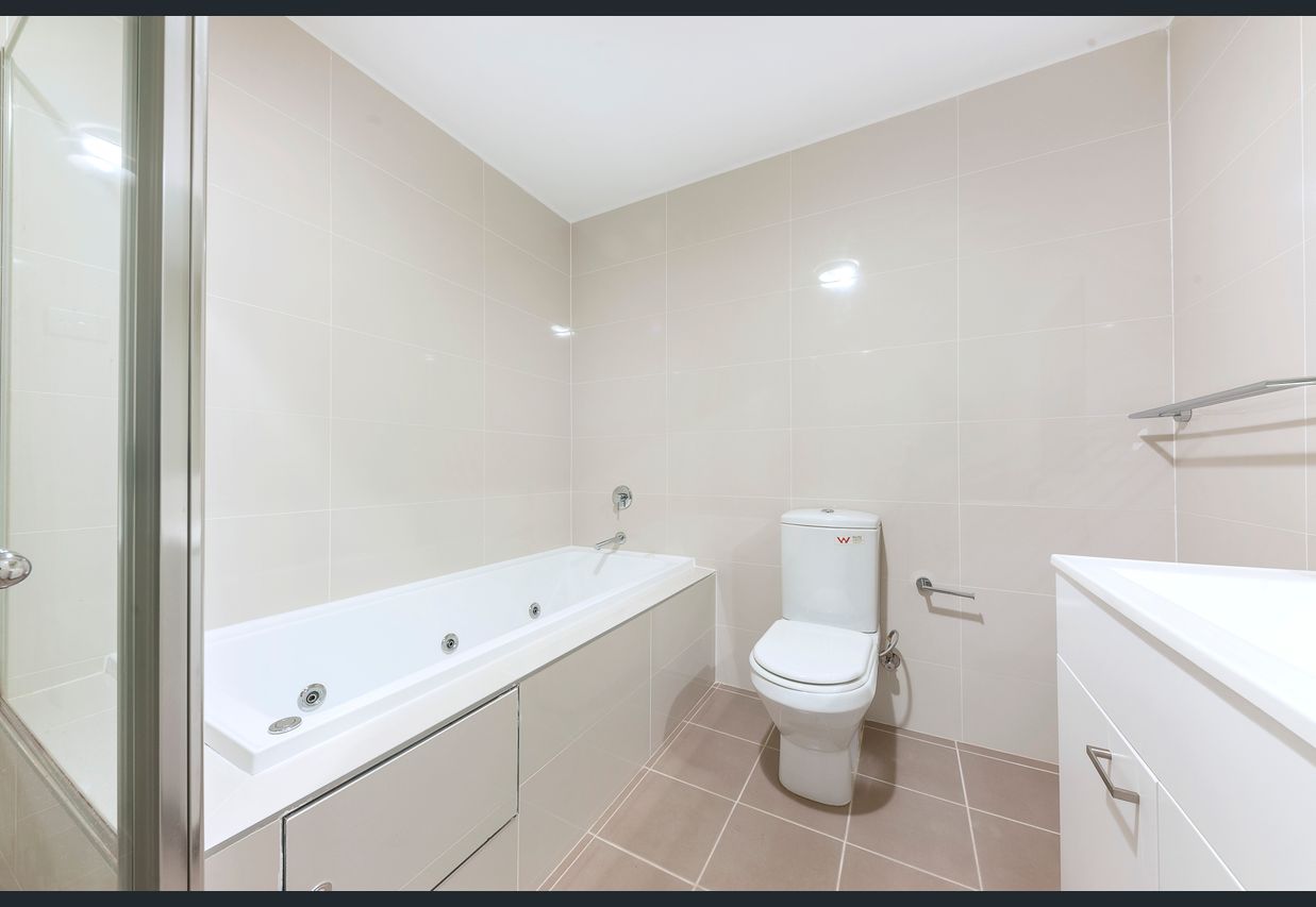 115/23-25 Crane Road, Castle Hill
