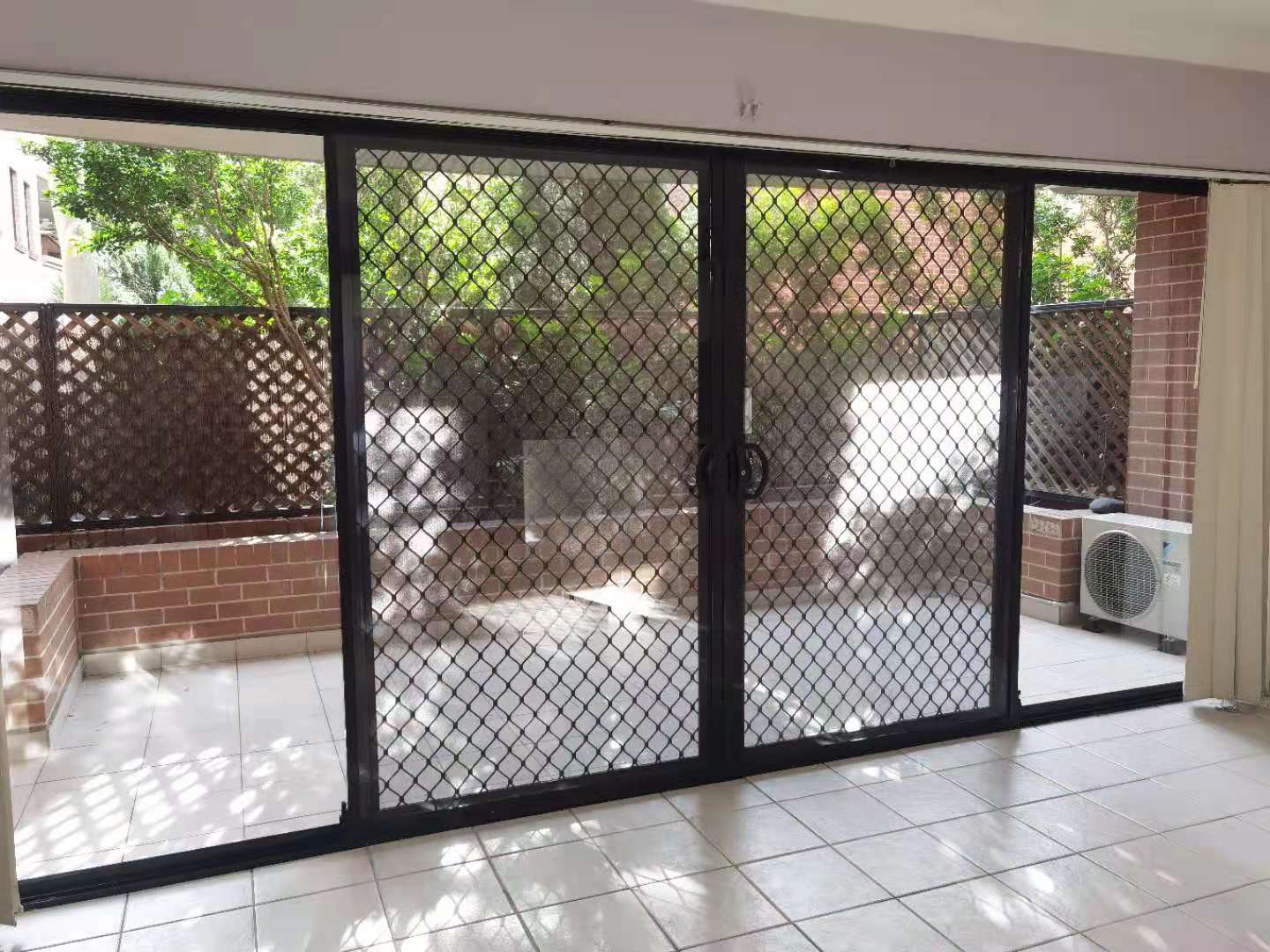 8/5-7 Exeter Street, Homebush West