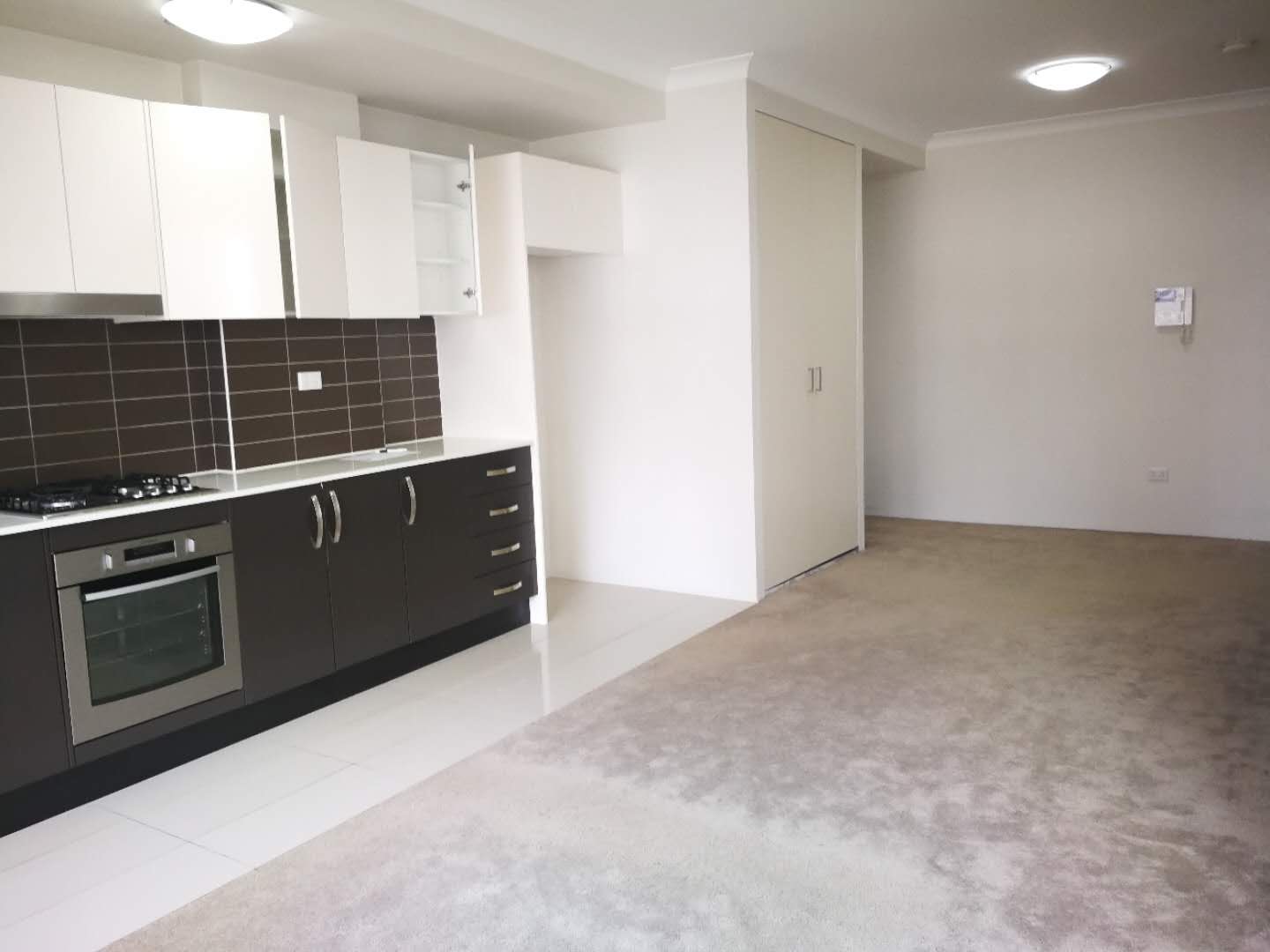 52/2 Porter Street, Ryde